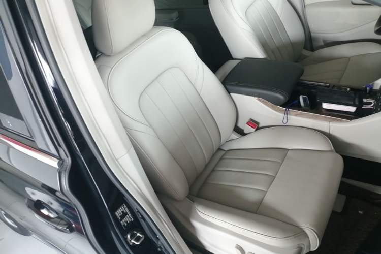 Used GAC Trumpchi M8 2018 320T Flagship Edition Right Front Seat