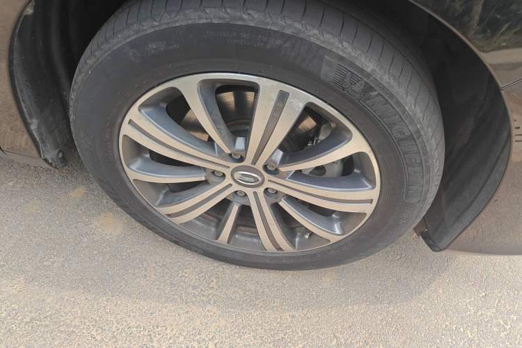 Used GAC Trumpchi M8 2018 320T Luxury Edition Right Front Wheel Hub