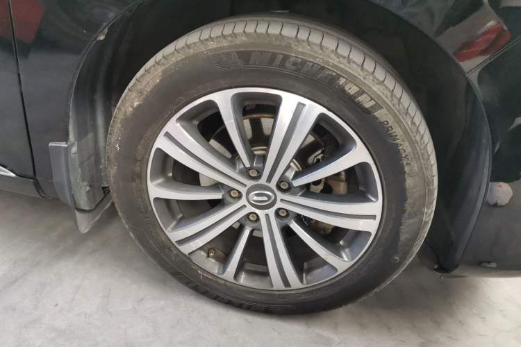 Used GAC Trumpchi M8 2018 320T Flagship Edition Right Front Wheel Hub