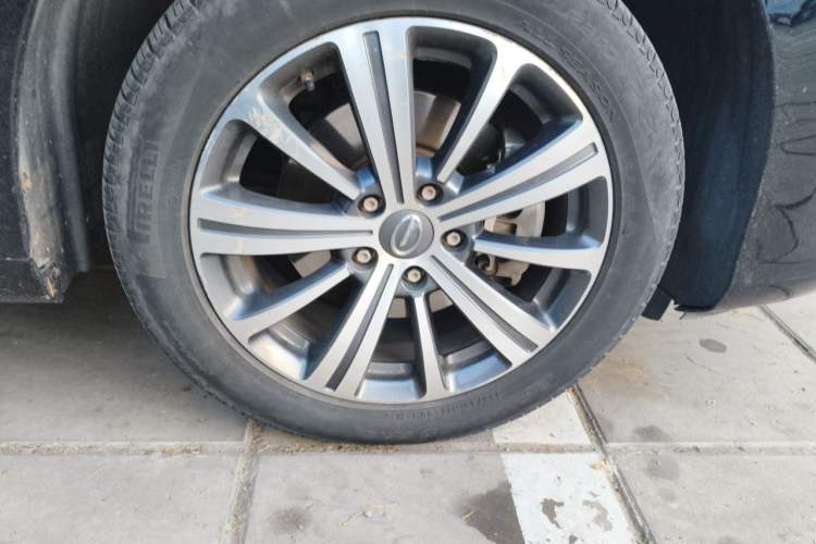 Used GAC Trumpchi M8 2018 320T Flagship Edition Right Front Wheel Hub