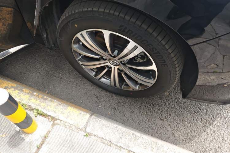 Used GAC Trumpchi M8 2018 320T Flagship Edition Right Front Wheel Hub