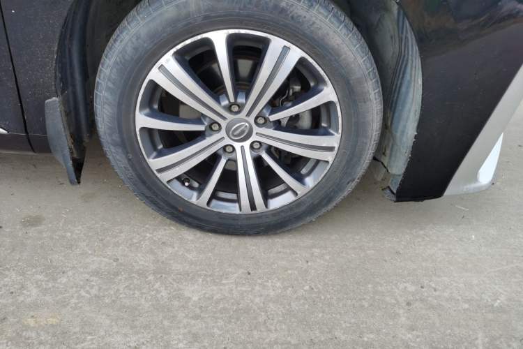 Used GAC Trumpchi M8 2018 320T Luxury Edition Right Front Wheel Hub