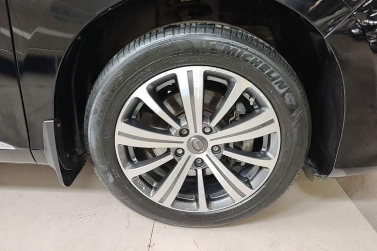 Used GAC Trumpchi M8 2018 320T Luxury Edition Right Front Wheel Hub
