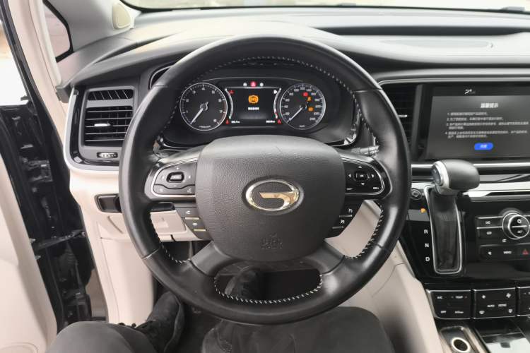 Used GAC Trumpchi M8 2018 320T Luxury Edition Steering Wheel