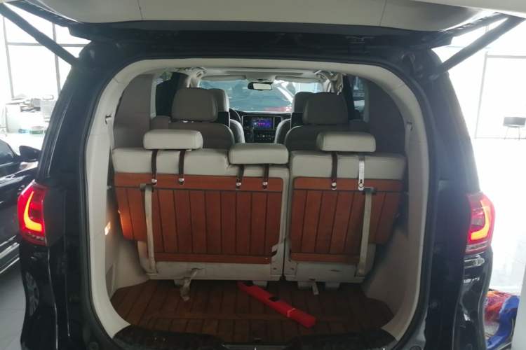 Used GAC Trumpchi M8 2018 320T Flagship Edition Trunk
