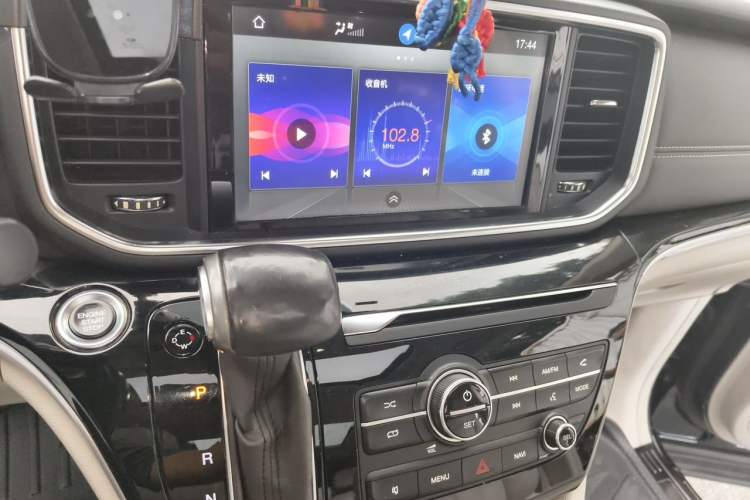 Used GAC Trumpchi M8 2018 320T Luxury Edition Audio And AC Panel