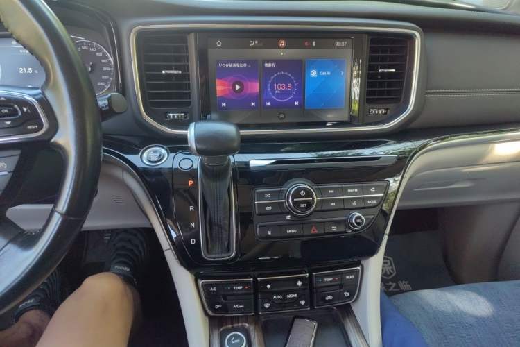 Used GAC Trumpchi M8 2018 320T Luxury Edition Audio And AC Panel