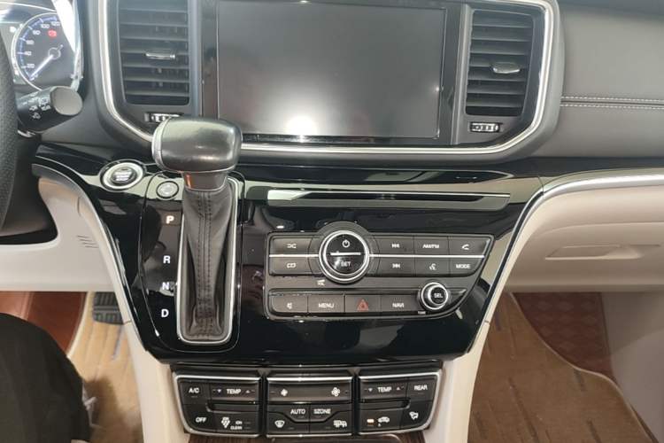 Used GAC Trumpchi M8 2018 320T Luxury Edition Audio And AC Panel