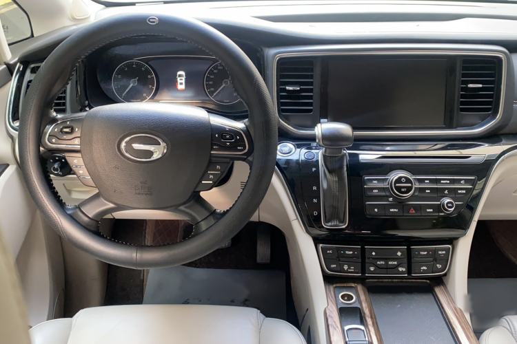 Used GAC Trumpchi M8 2018 320T Luxury Edition Center Console