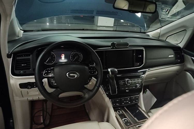 Used GAC Trumpchi M8 2018 320T Luxury Edition Center Console