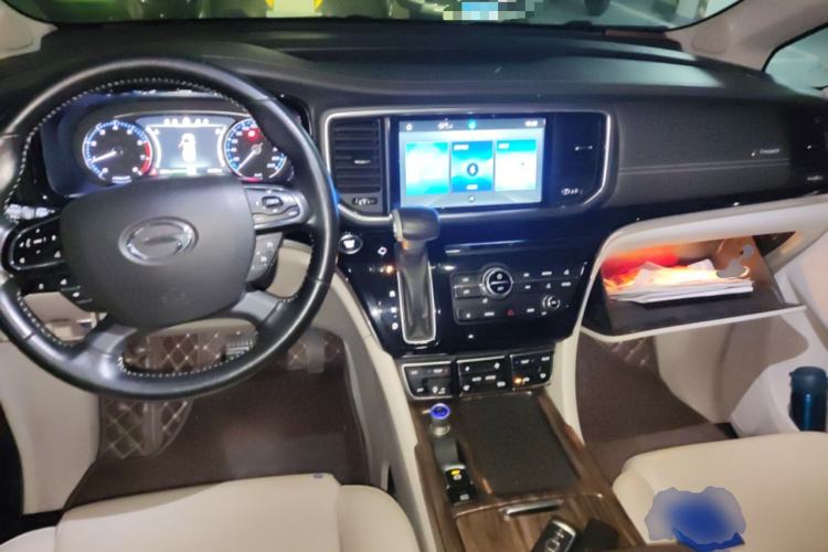 Used GAC Trumpchi M8 2018 320T Luxury Edition Center Console