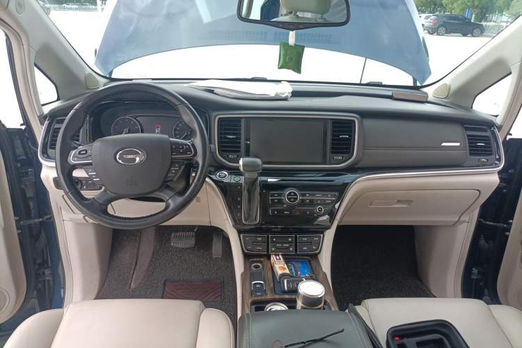 Used GAC Trumpchi M8 2018 320T Luxury Edition Center Console