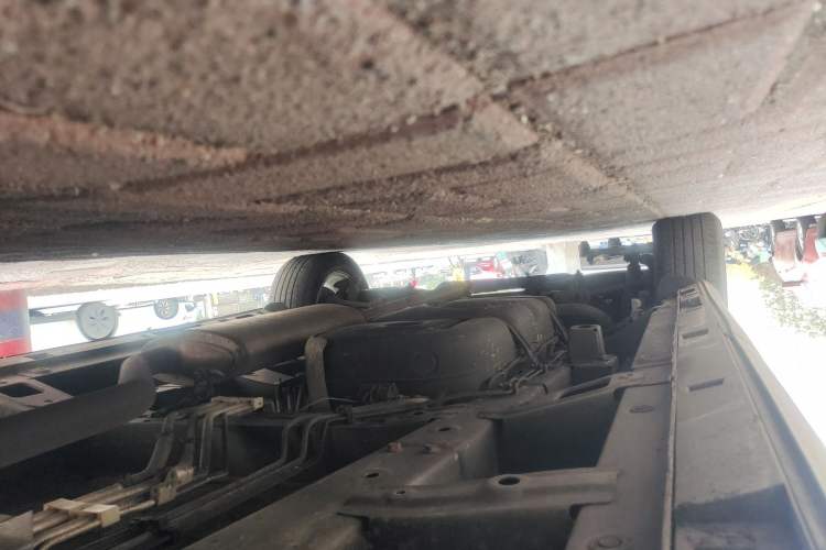 Used GAC Trumpchi M8 2018 320T Luxury Edition Chassis Front Right