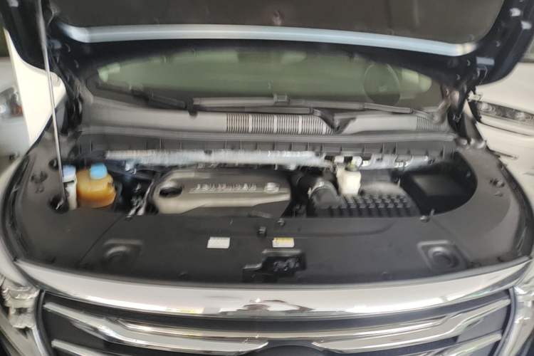 Used GAC Trumpchi M8 2018 320T Luxury Edition Engine Bay