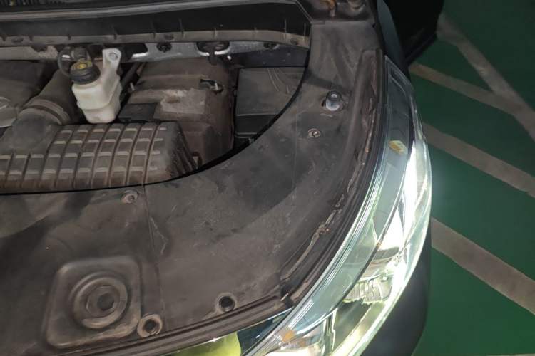 Used GAC Trumpchi M8 2018 320T Luxury Edition Engine Bay Left