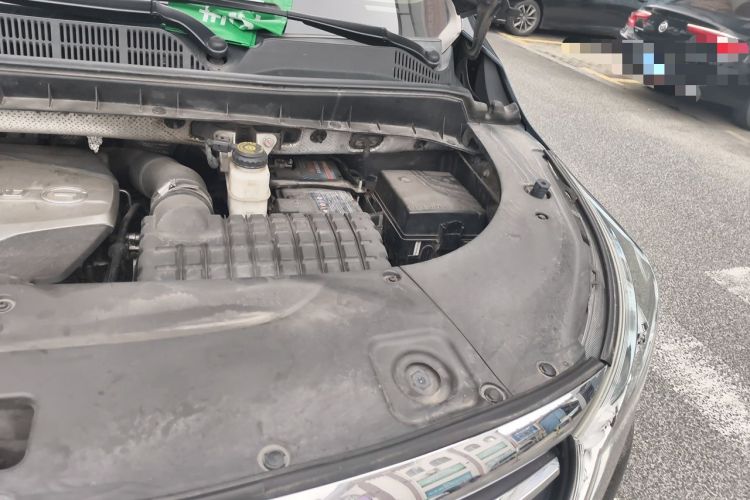 Used GAC Trumpchi M8 2018 320T Luxury Edition Engine Bay Left