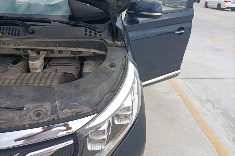 Used GAC Trumpchi M8 2018 320T Luxury Edition Engine Bay Left