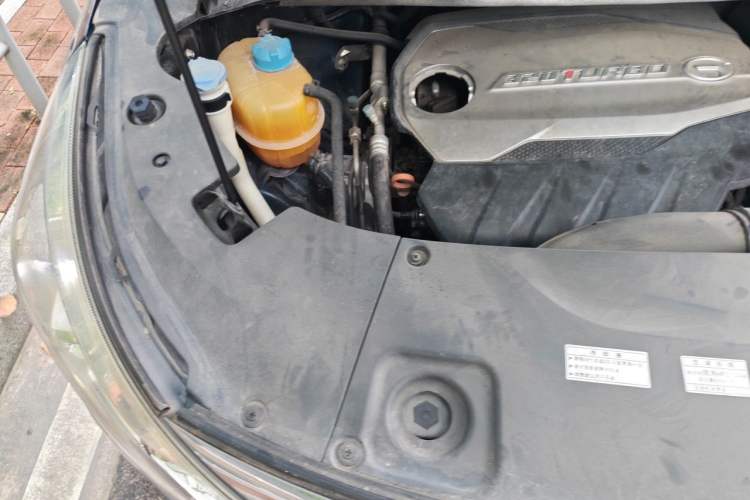 Used GAC Trumpchi M8 2018 320T Flagship Edition Engine Bay Right