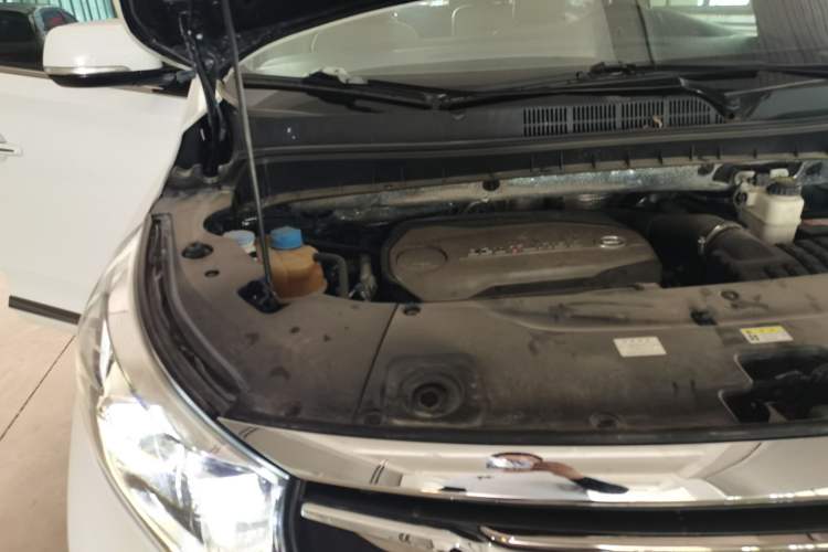 Used GAC Trumpchi M8 2018 320T Luxury Edition Engine Bay Right