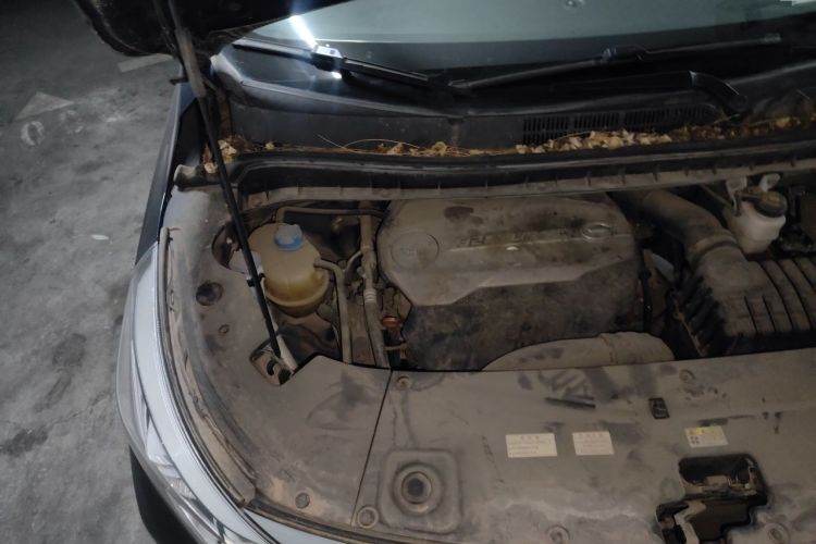 Used GAC Trumpchi M8 2018 320T Luxury Edition Engine Bay Right