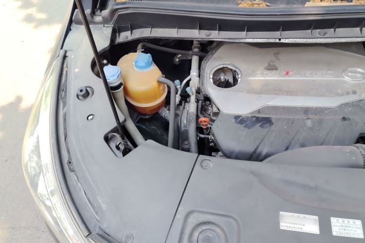 Used GAC Trumpchi M8 2018 320T Luxury Edition Engine Bay Right