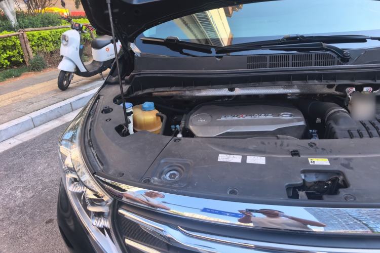 Used GAC Trumpchi M8 2018 320T Luxury Edition Engine Bay Right