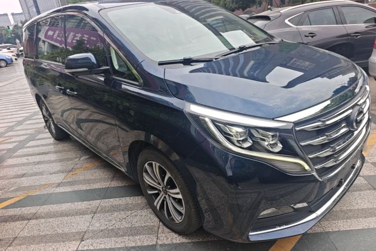 Used GAC Trumpchi M8 2018 320T Flagship Edition Front Right 45 Deg