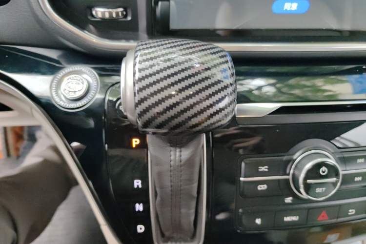 Used GAC Trumpchi M8 2018 320T Luxury Edition Gear Lever