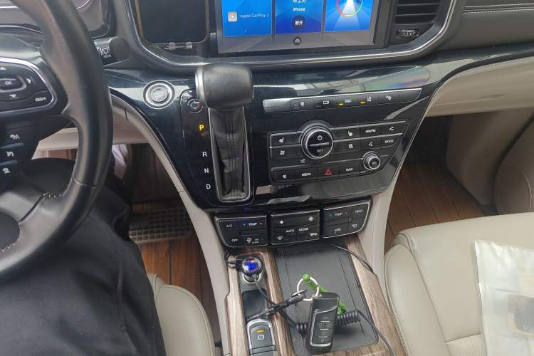 Used GAC Trumpchi M8 2018 320T Flagship Edition Gear Lever