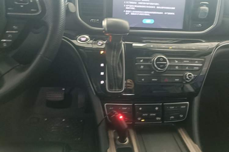 Used GAC Trumpchi M8 2018 320T Flagship Edition Gear Lever