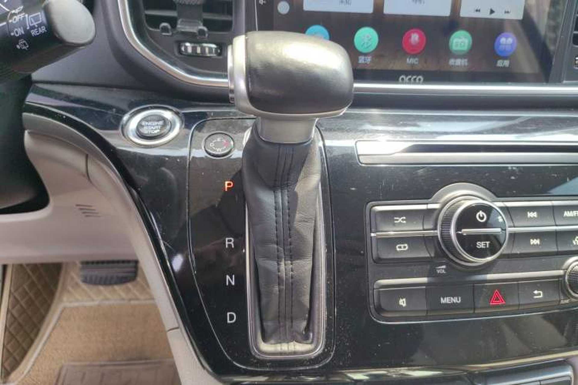 Used GAC Trumpchi M8 2018 320T Luxury Edition Gear Lever