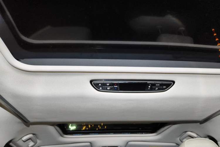 Used GAC Trumpchi M8 2018 320T Luxury Edition Headliner