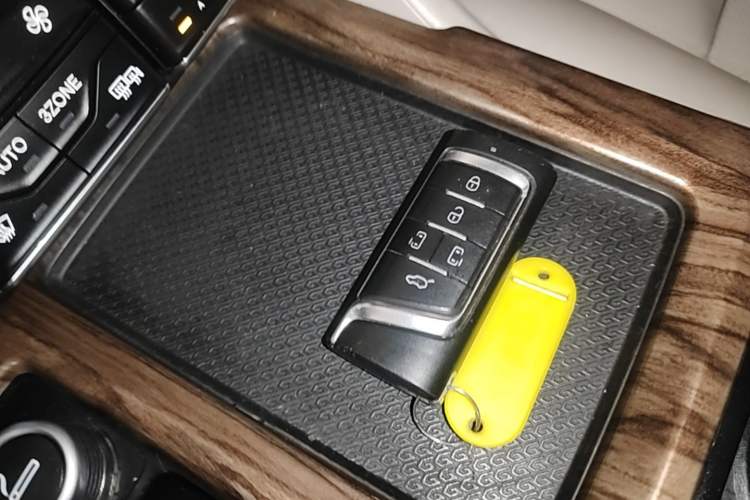 Used GAC Trumpchi M8 2018 320T Luxury Edition Interior 1