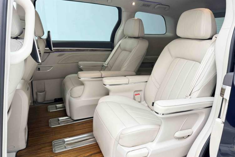 Used GAC Trumpchi M8 2018 320T Flagship Edition Interior 2