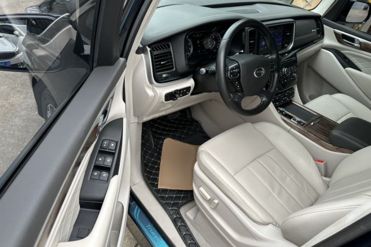 Used GAC Trumpchi M8 2018 320T Luxury Edition Interior 2