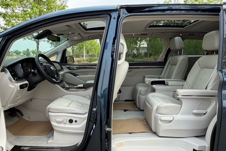 Used GAC Trumpchi M8 2018 320T Luxury Edition Interior 3