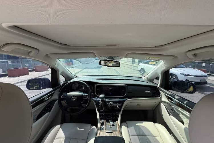 Used GAC Trumpchi M8 2018 320T Luxury Edition Interior 3