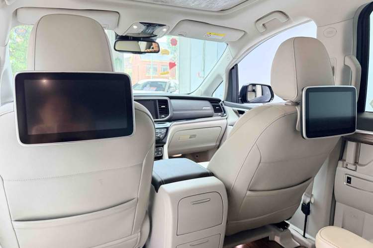 Used GAC Trumpchi M8 2018 320T Flagship Edition Interior 6