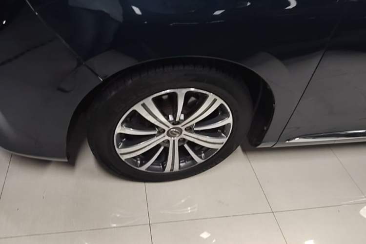 Used GAC Trumpchi M8 2018 320T Luxury Edition Left Front Wheel Hub