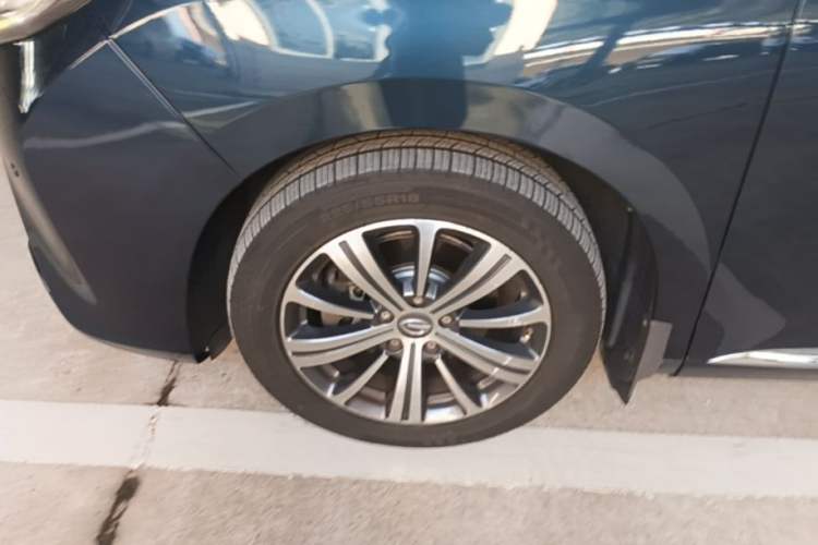Used GAC Trumpchi M8 2018 320T Luxury Edition Left Front Wheel Hub