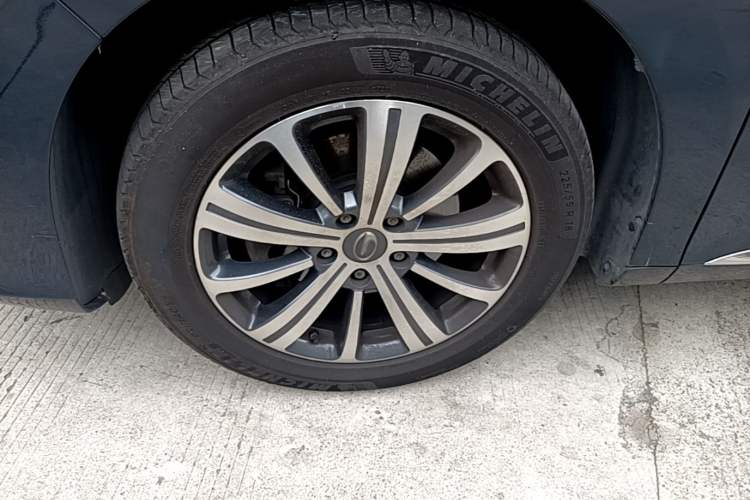 Used GAC Trumpchi M8 2018 320T Flagship Edition Left Front Wheel Hub