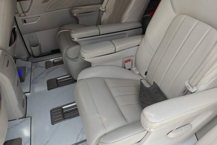 Used GAC Trumpchi M8 2018 320T Luxury Edition Left Rear Seat