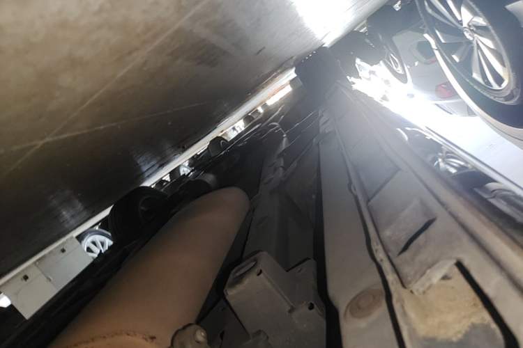Used GAC Trumpchi M8 2018 320T Luxury Edition Left Side Sill