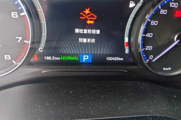 Used GAC Trumpchi M8 2018 320T Flagship Edition Odometer Close Up