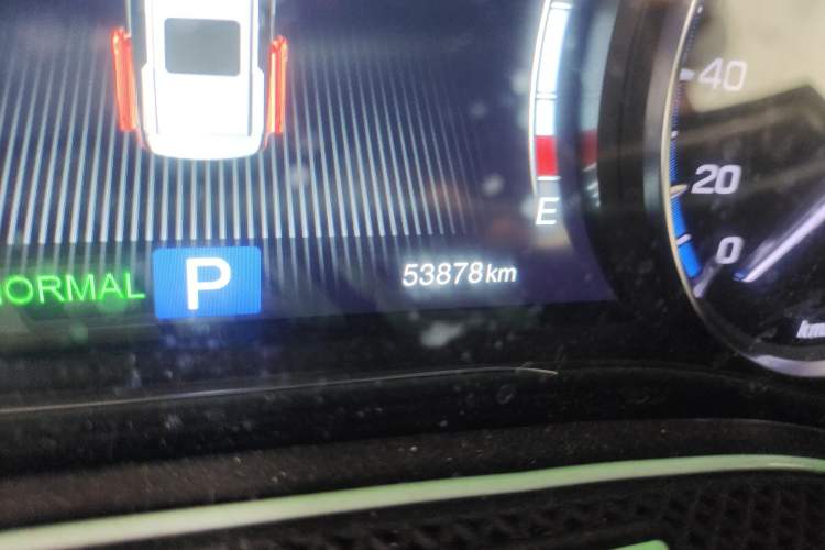 Used GAC Trumpchi M8 2018 320T Luxury Edition Odometer Close Up