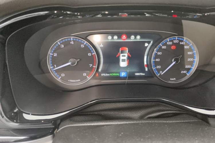 Used GAC Trumpchi M8 2018 320T Luxury Edition Odometer Close Up