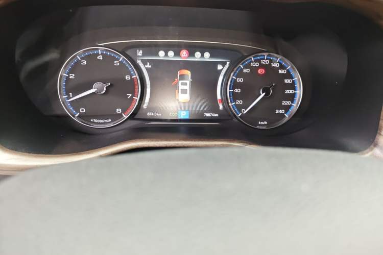 Used GAC Trumpchi M8 2018 320T Flagship Edition Odometer Close Up