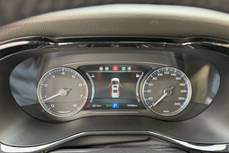 Used GAC Trumpchi M8 2018 320T Luxury Edition Odometer Close Up