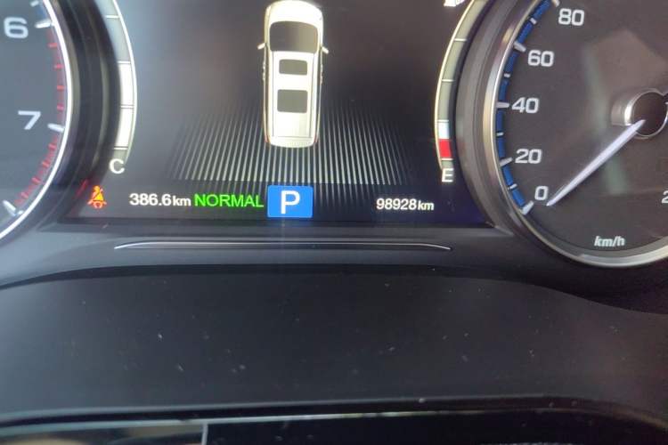 Used GAC Trumpchi M8 2018 320T Luxury Edition Odometer Close Up