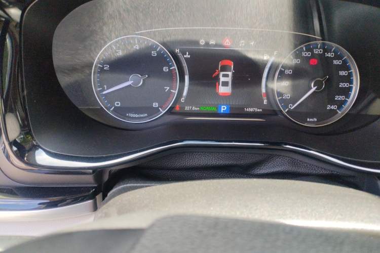 Used GAC Trumpchi M8 2018 320T Luxury Edition Odometer Close Up